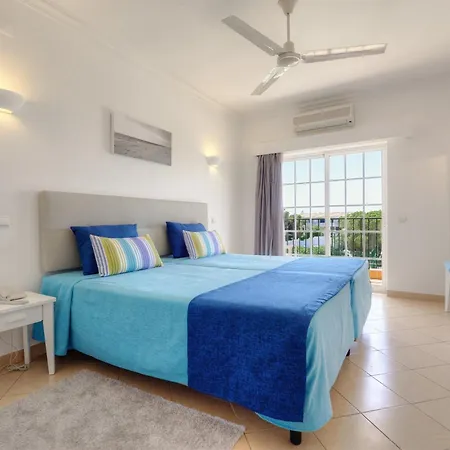 Апарт-отель 3hb Clube Humbria 4*