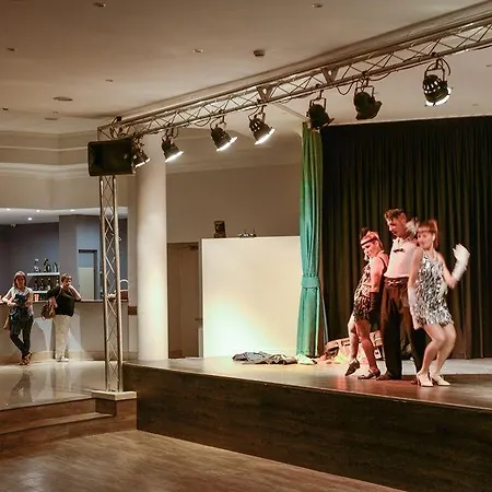 アパートホテル 3hb Clube Humbria 4*