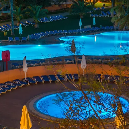 アパートホテル 3hb Clube Humbria