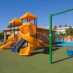 3hb Clube Humbria מלון דירות