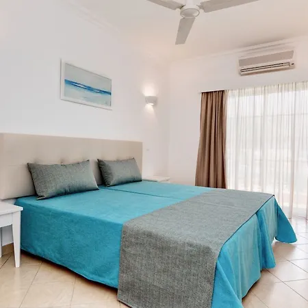 3hb Clube Humbria Lägenhetshotell 4*